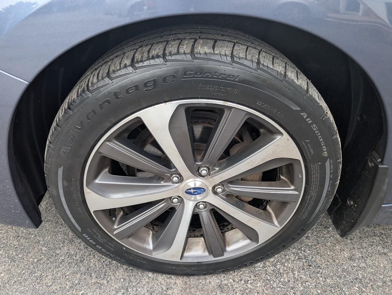 Subaru Legacy 2.5i Limited 2017