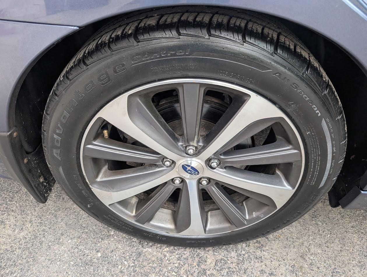Subaru Legacy 2.5i Limited 2017