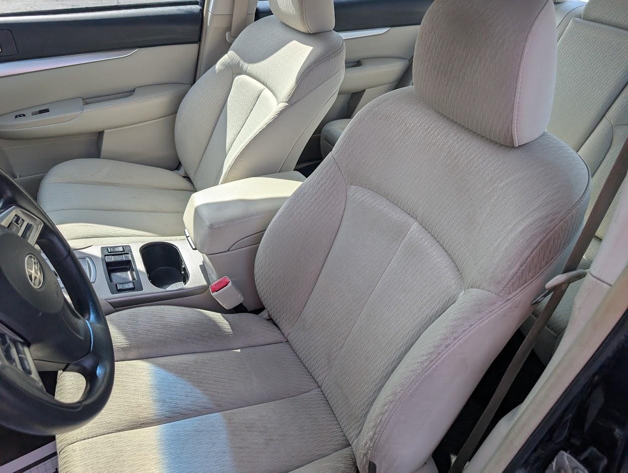 Subaru Legacy 2.5i 2012