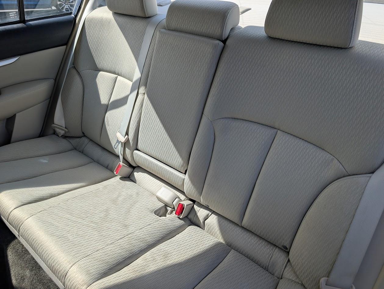 Subaru Legacy 2.5i 2012