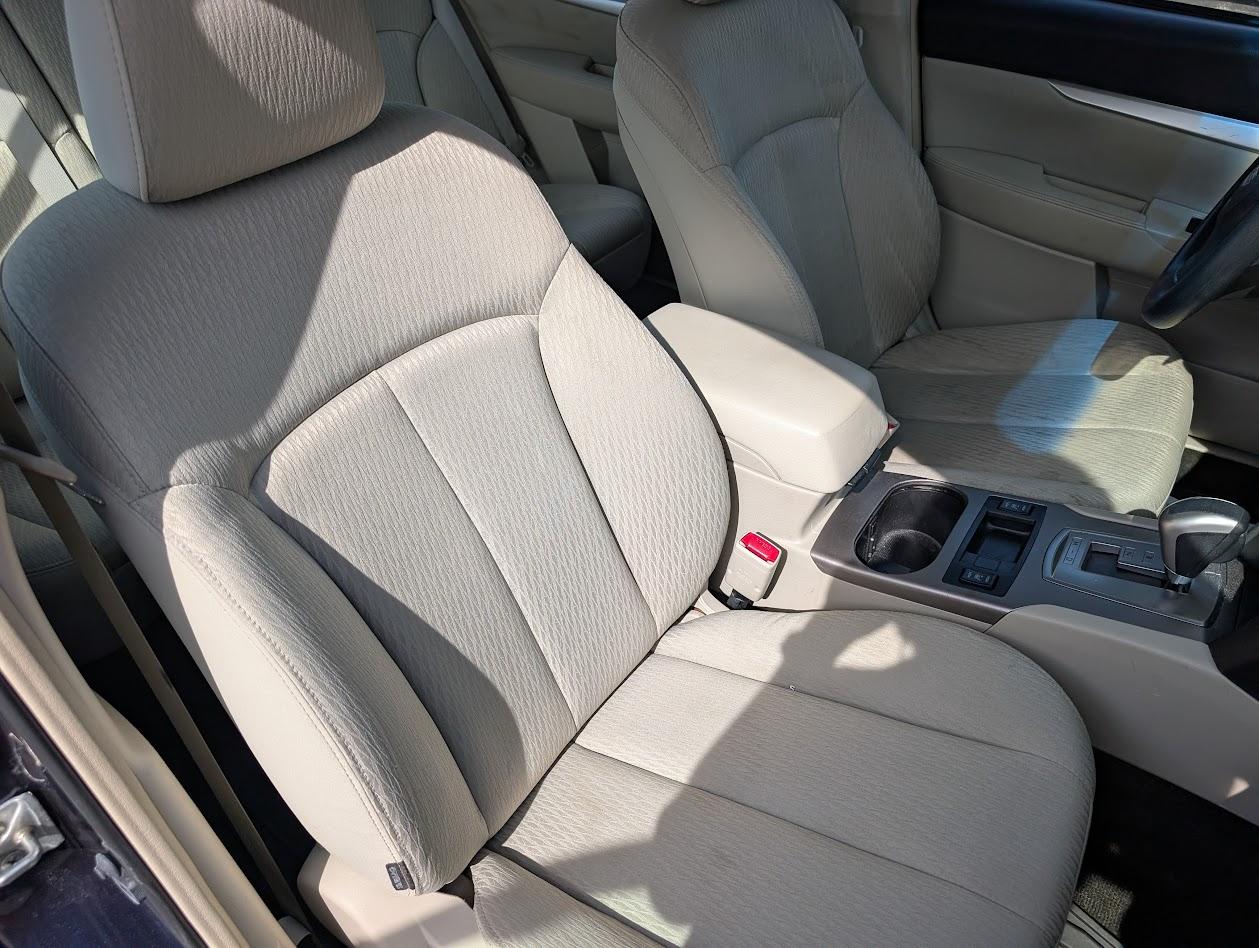 Subaru Legacy 2.5i 2012