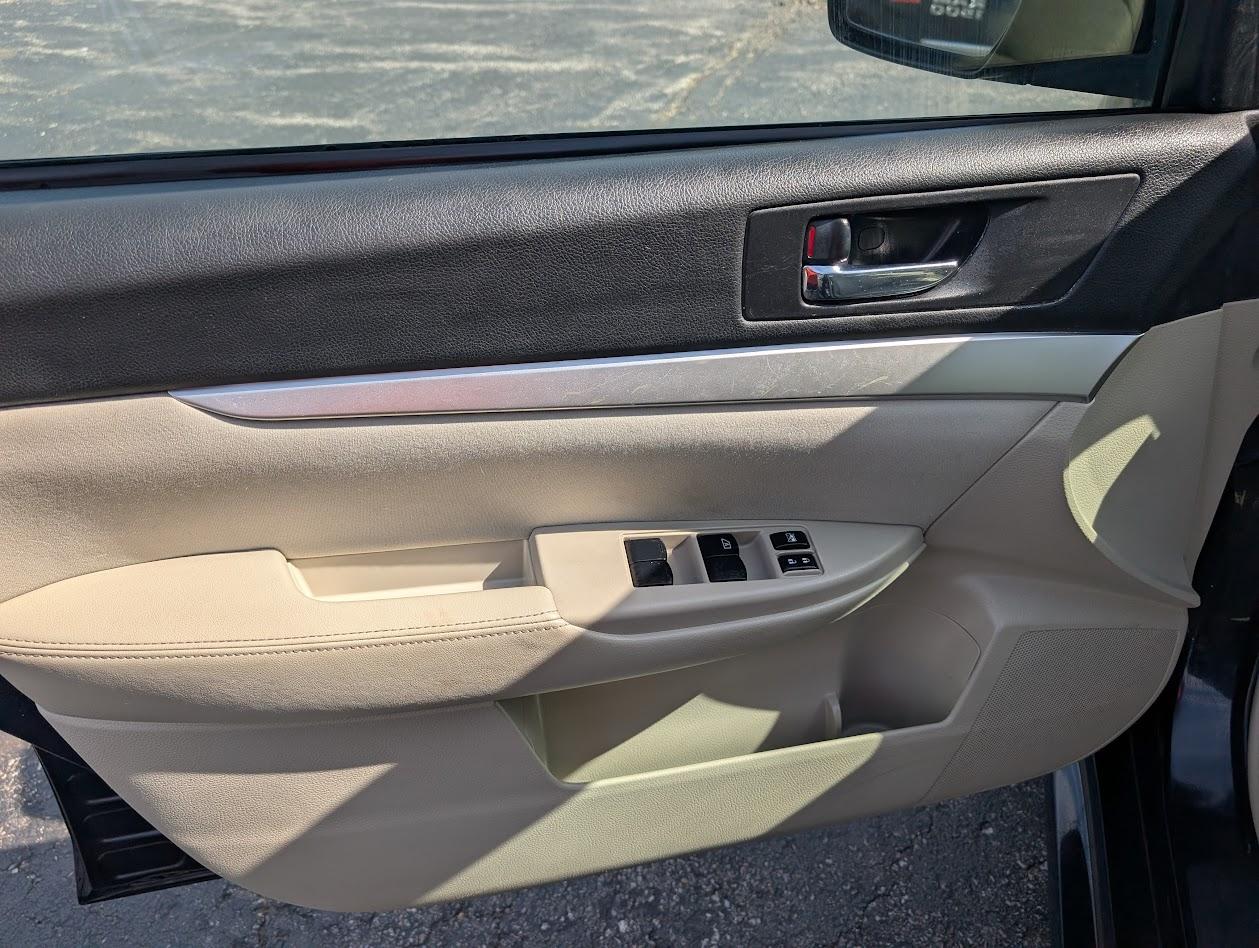 Subaru Legacy 2.5i 2012