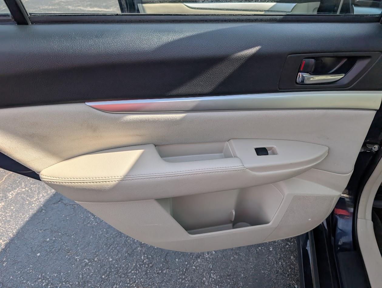 Subaru Legacy 2.5i 2012