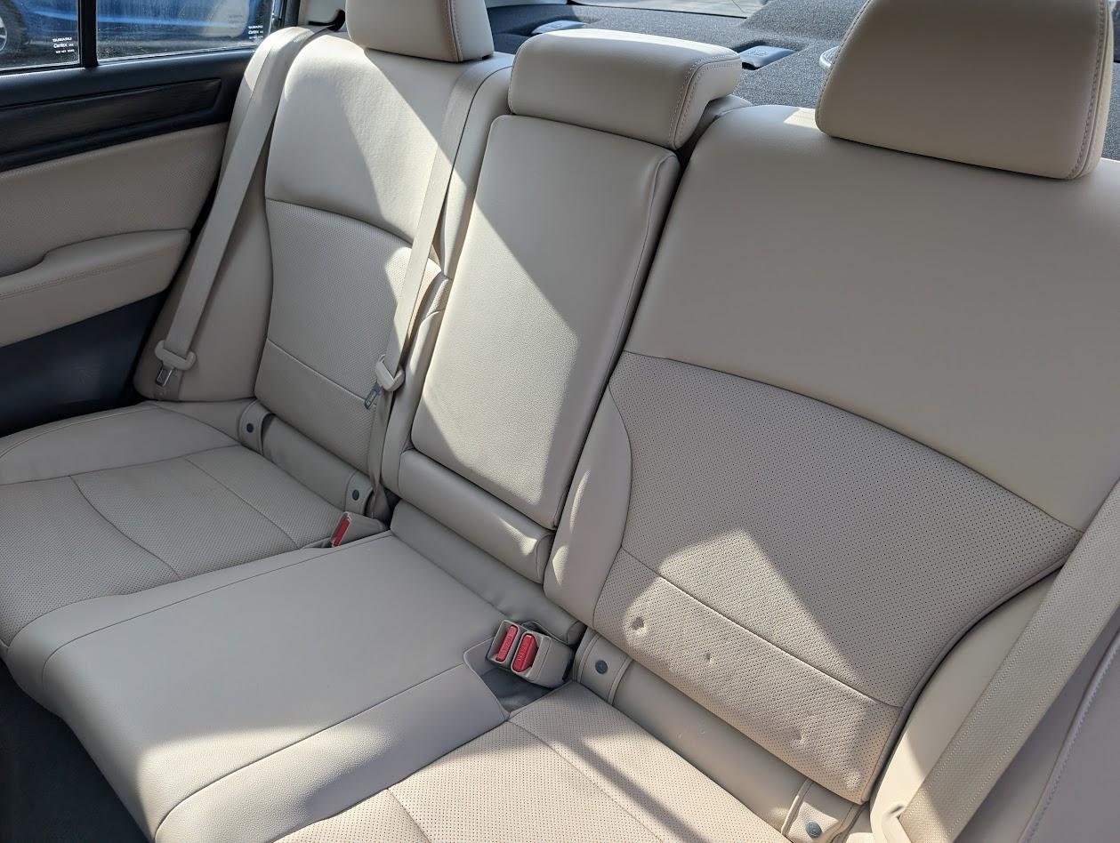 Subaru Legacy 3.6R Limited 2015