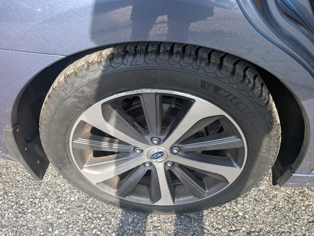 Subaru Legacy 3.6R Limited 2015