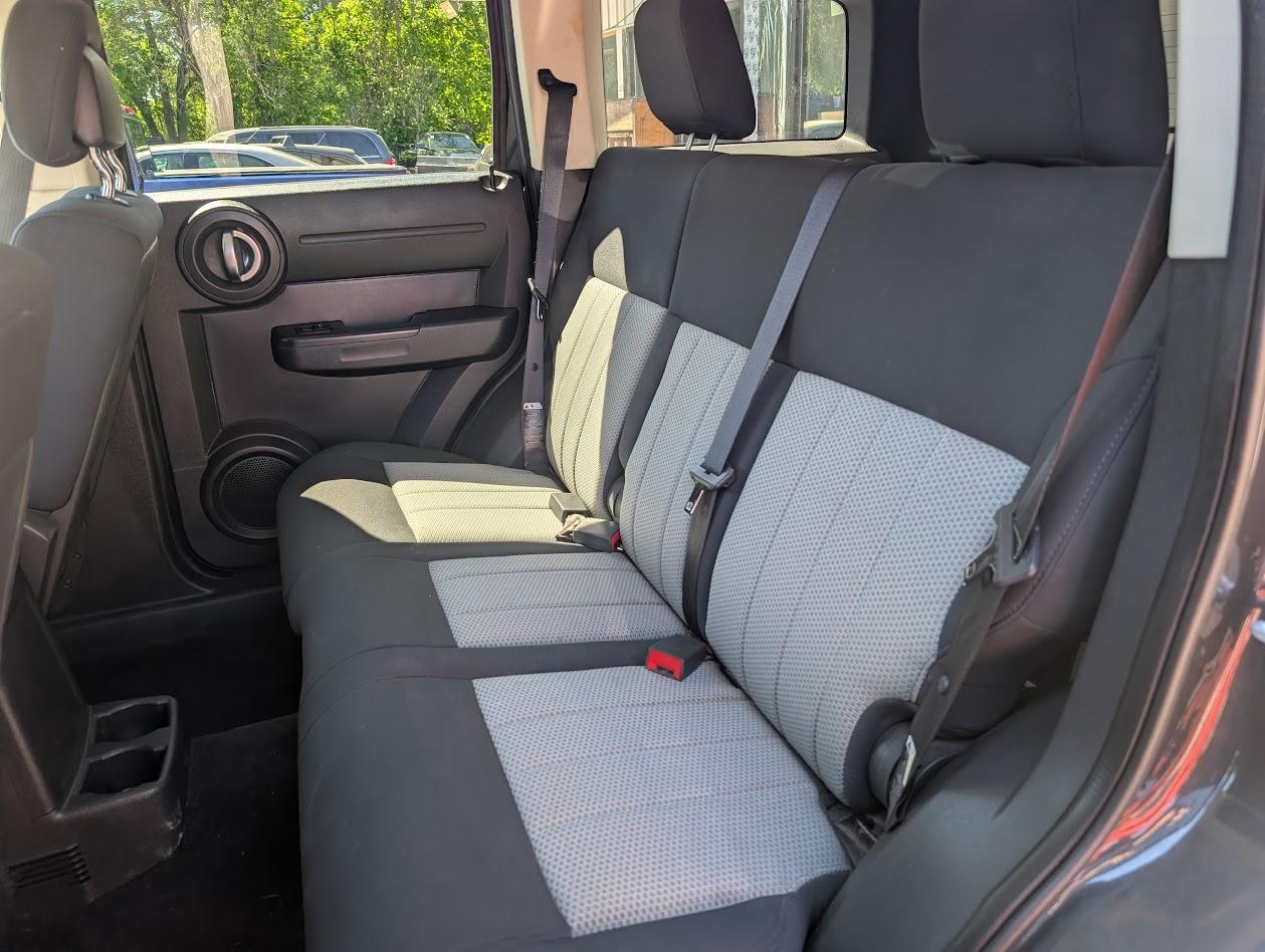 Dodge Nitro SE 4WD 2010