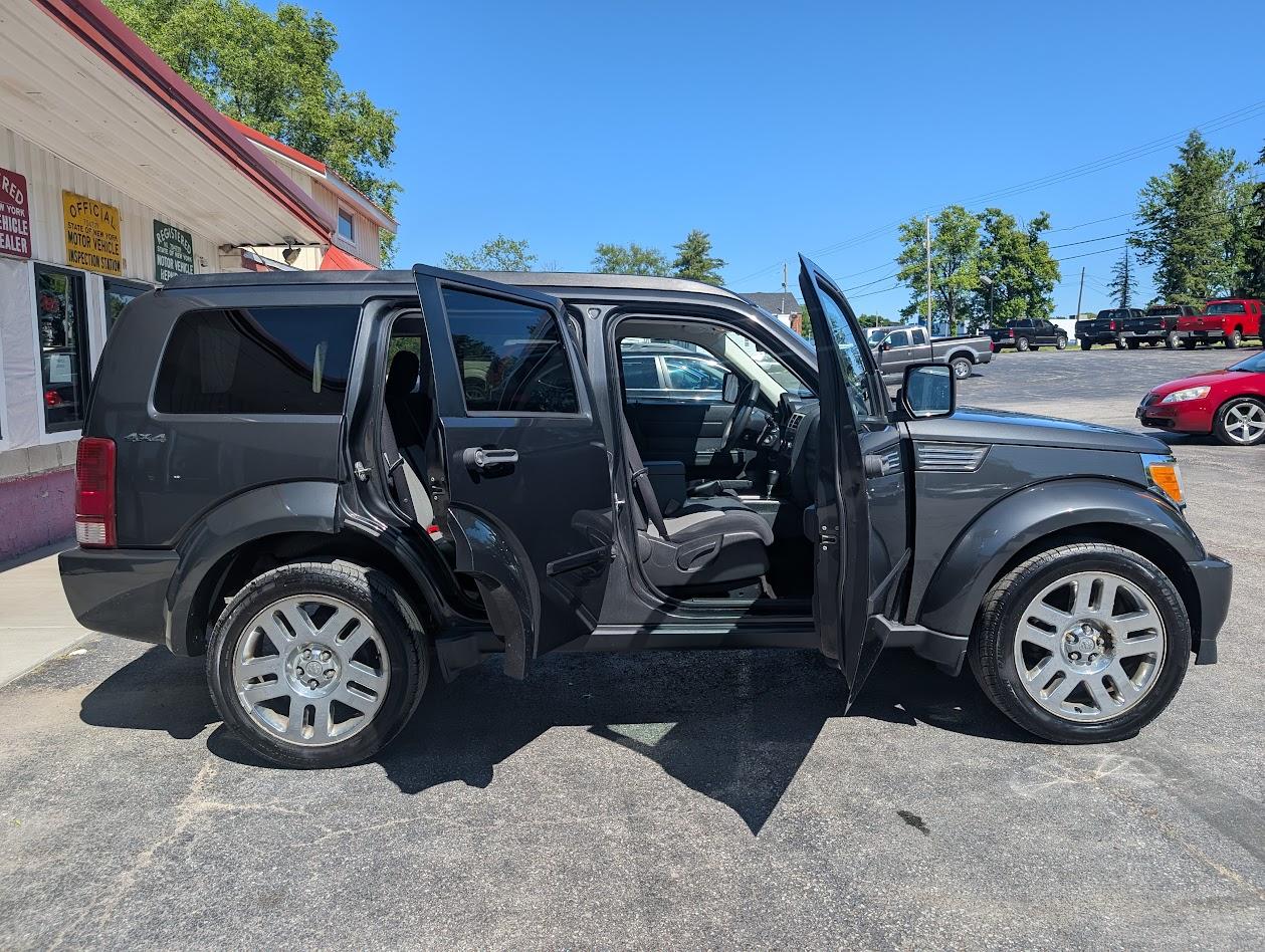 Dodge Nitro SE 4WD 2010