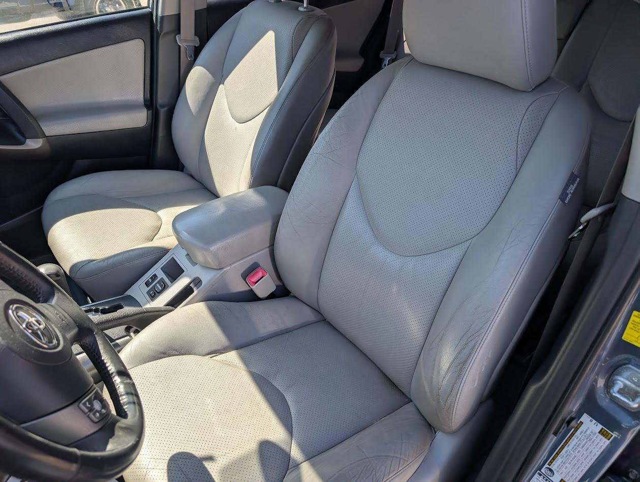 Toyota RAV4 Limited I4 4WD 2010