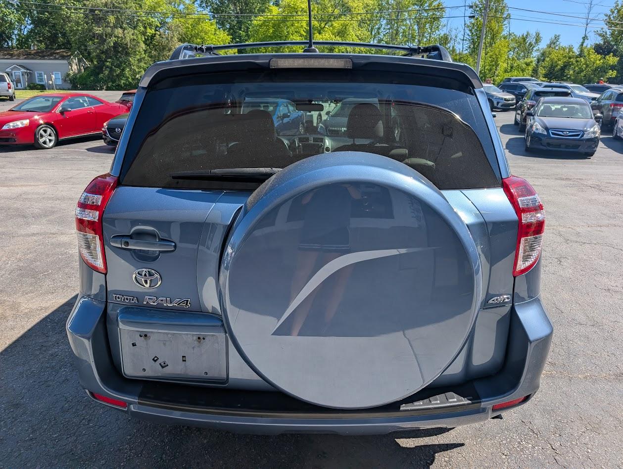 Toyota RAV4 Limited I4 4WD 2010