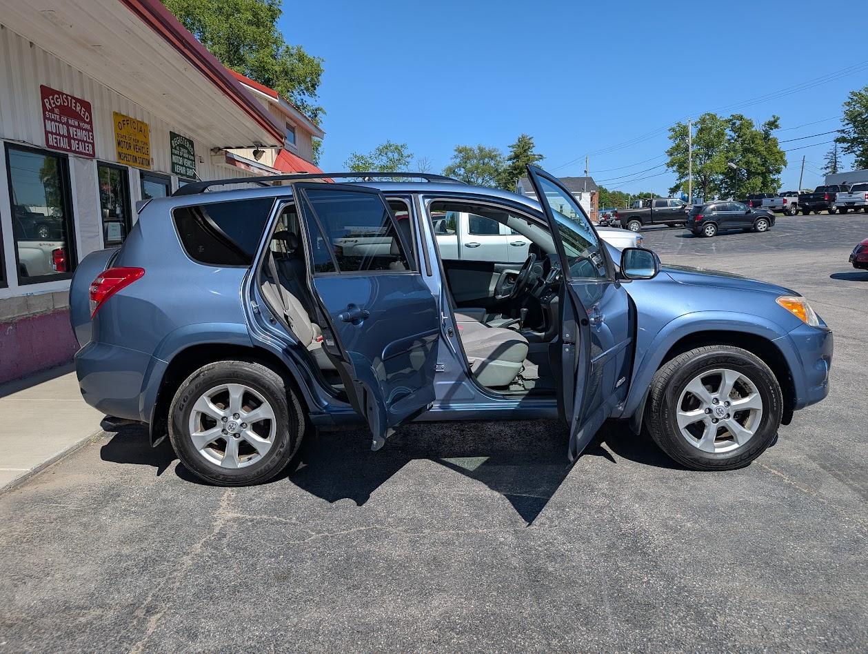 Toyota RAV4 Limited I4 4WD 2010