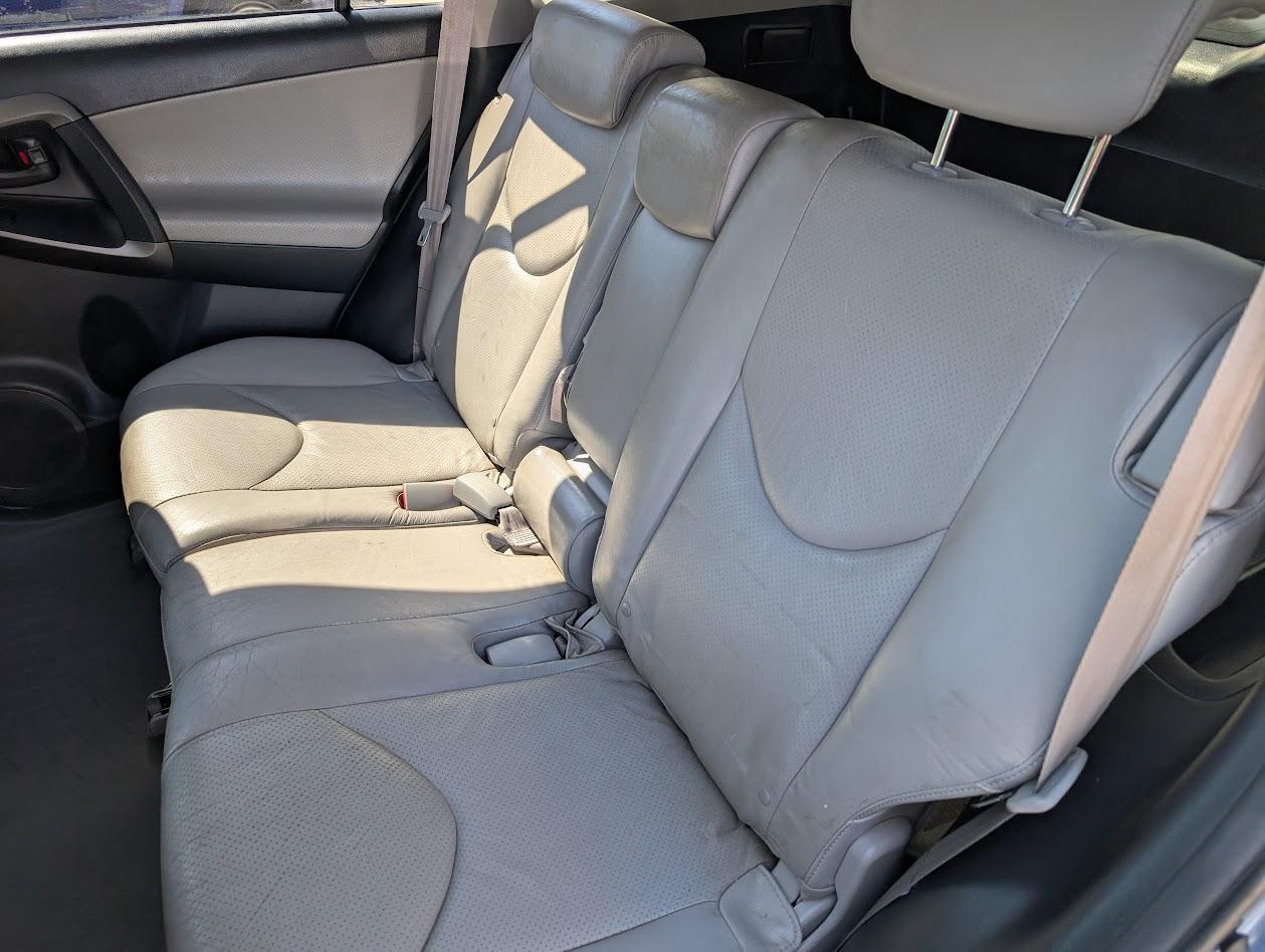 Toyota RAV4 Limited I4 4WD 2010