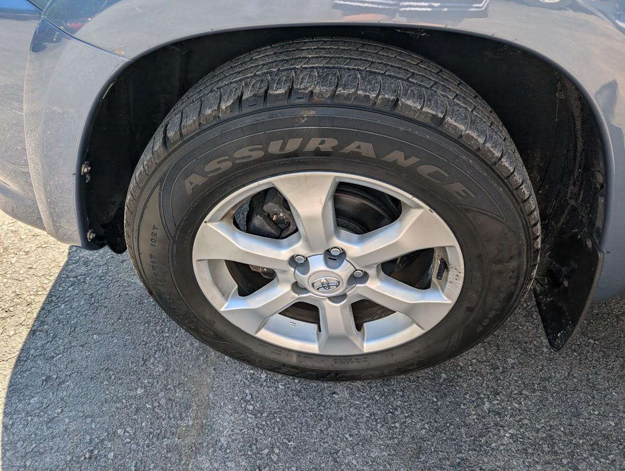 Toyota RAV4 Limited I4 4WD 2010