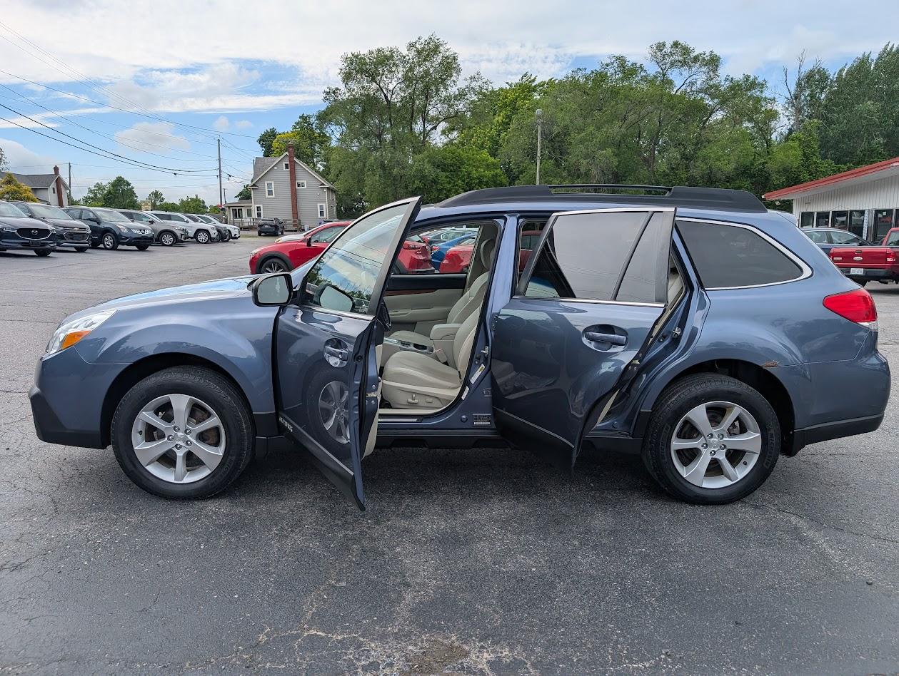 Subaru Outback 2.5i Limited 2014