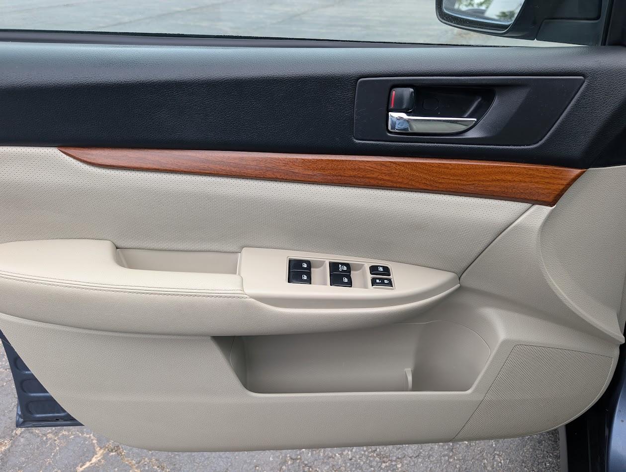 Subaru Outback 2.5i Limited 2014