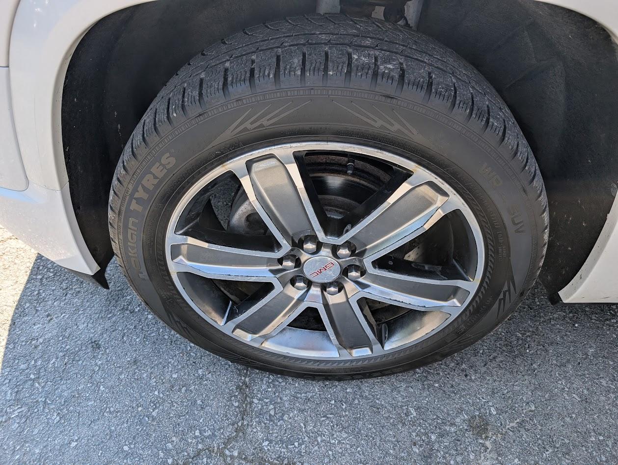 GMC Acadia Denali AWD 2017