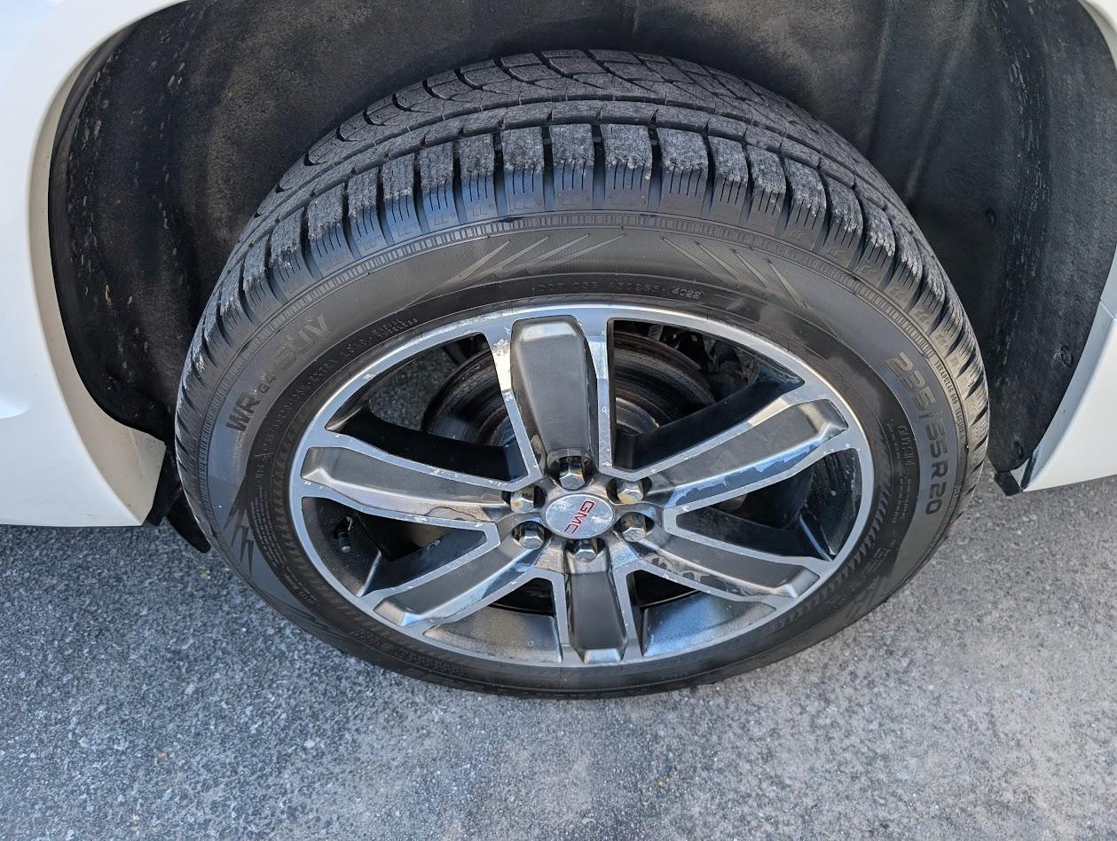 GMC Acadia Denali AWD 2017