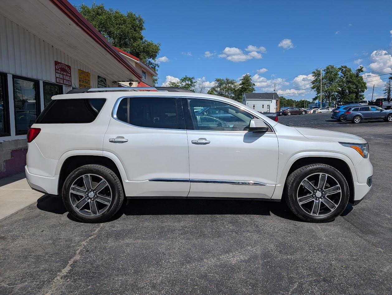 GMC Acadia Denali AWD 2017