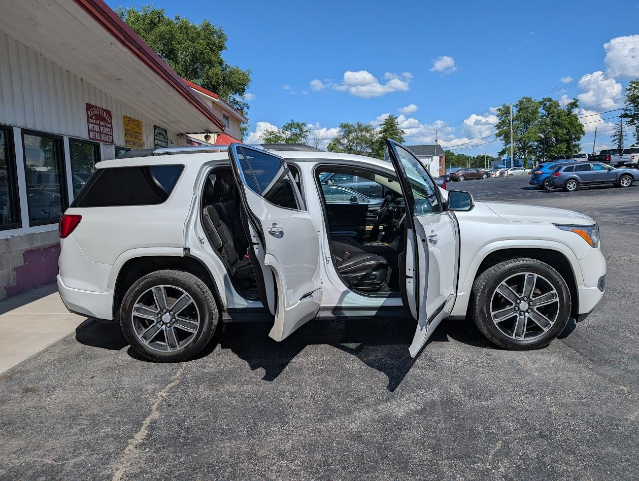 GMC Acadia Denali AWD 2017