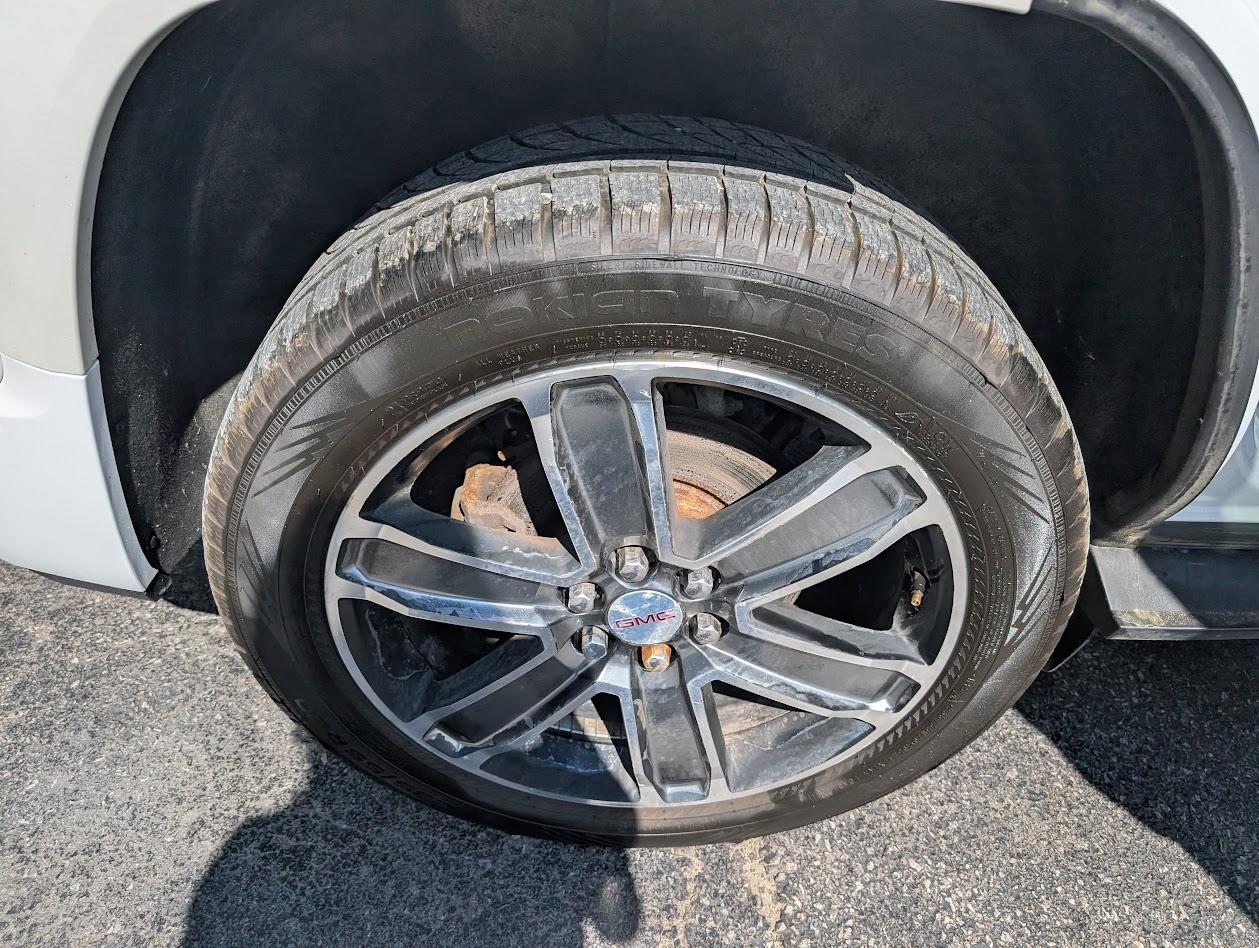 GMC Acadia Denali AWD 2017