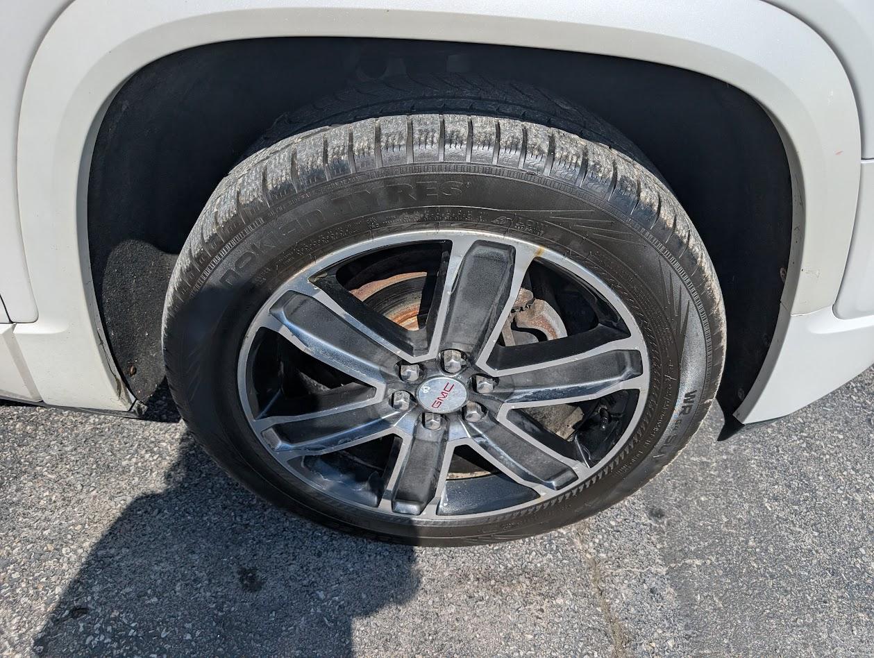GMC Acadia Denali AWD 2017