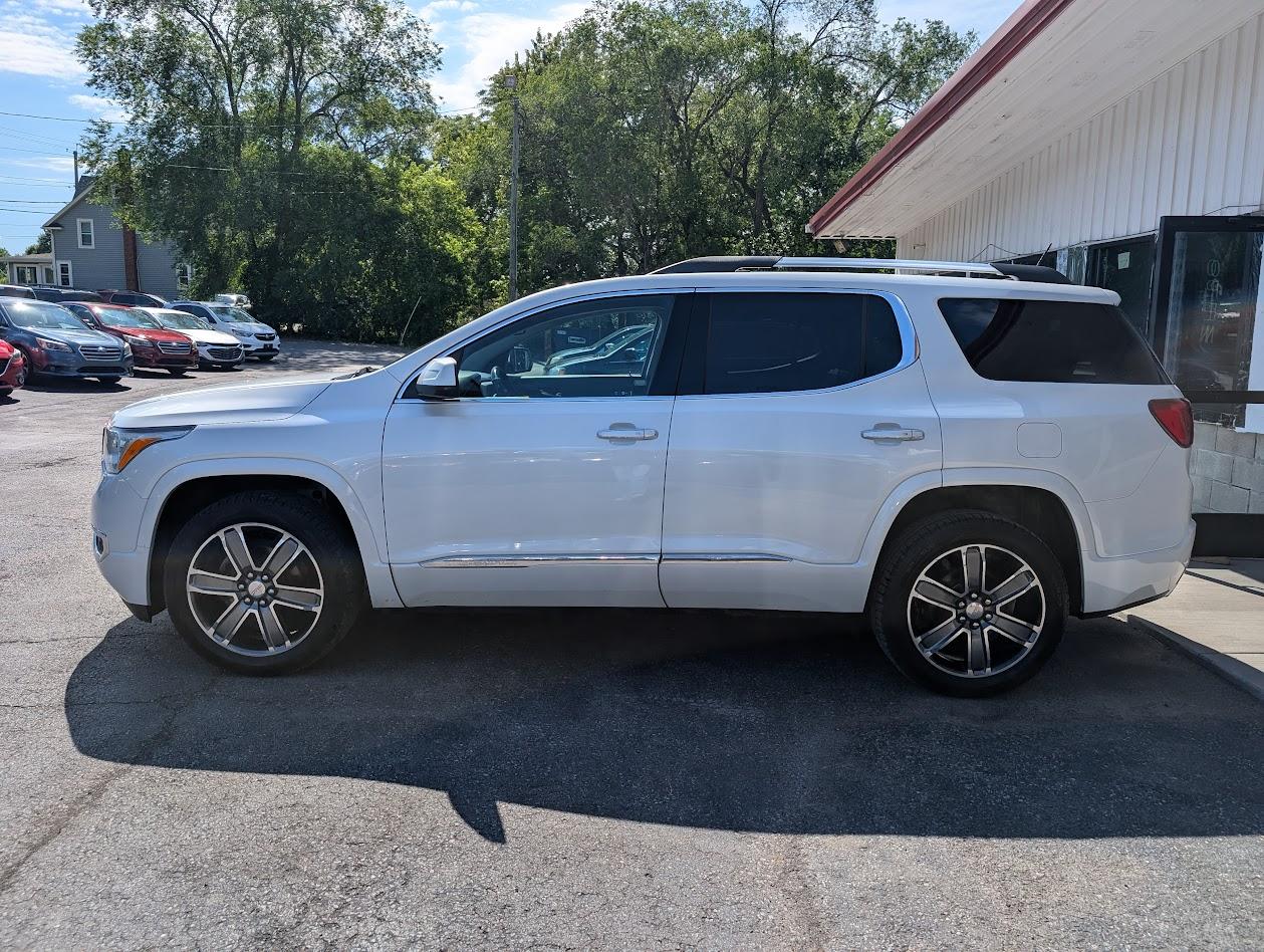 GMC Acadia Denali AWD 2017