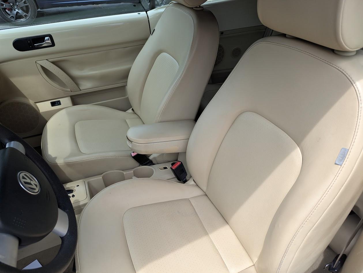 Volkswagen New Beetle 2.5L PZEV Convertible 2006
