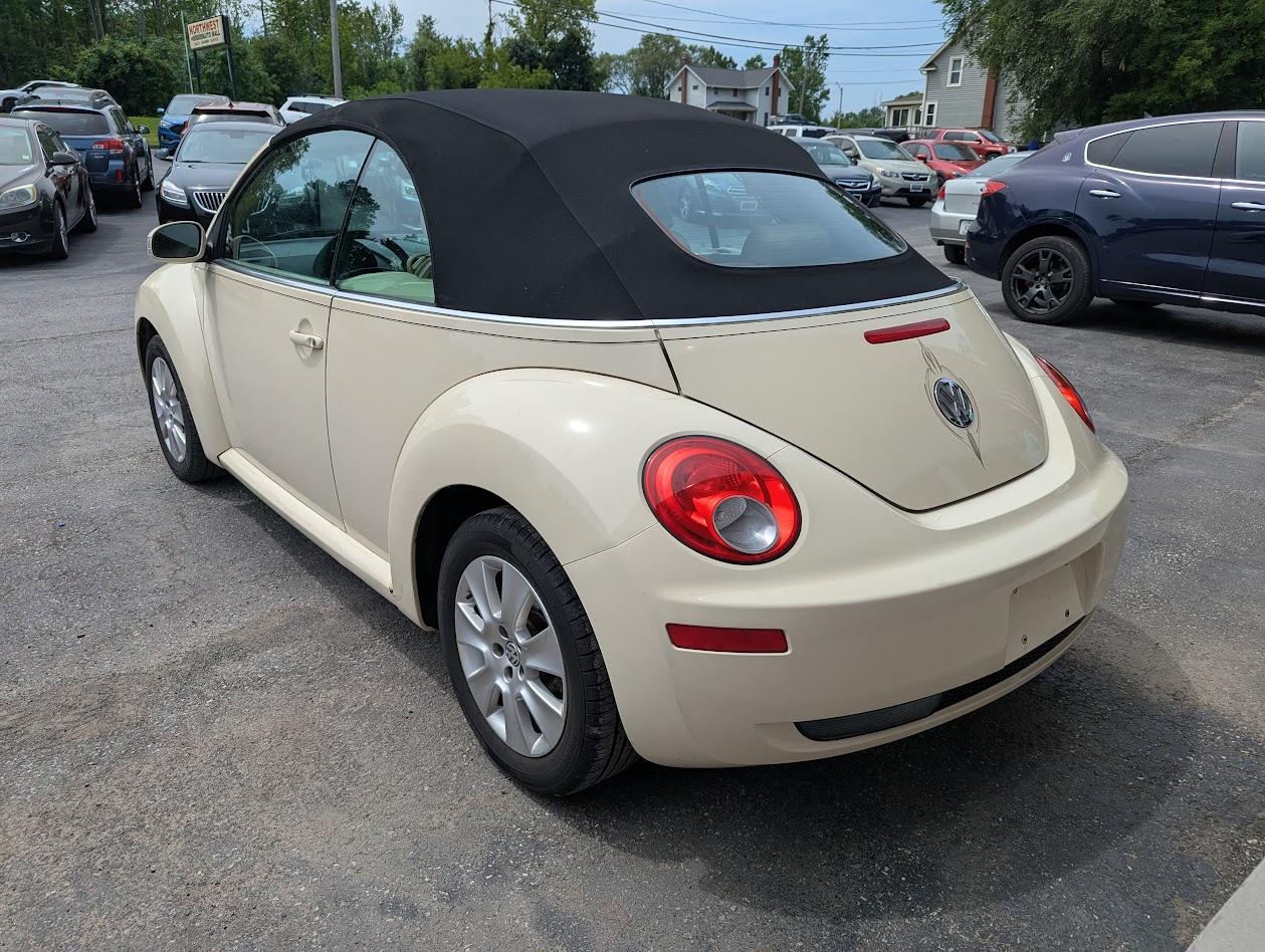 Volkswagen New Beetle 2.5L PZEV Convertible 2006