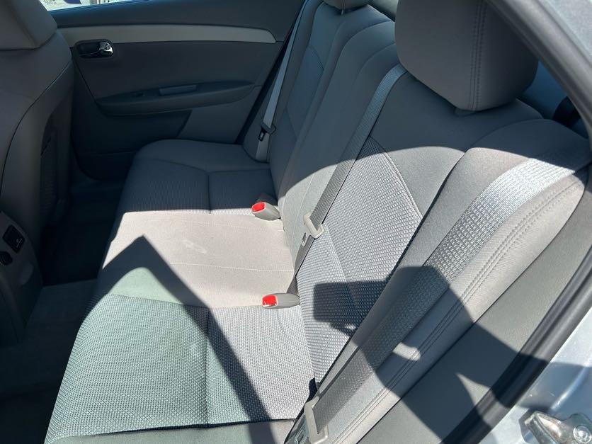 Chevrolet Malibu 1LT 2011