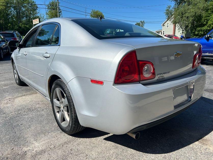 Chevrolet Malibu 1LT 2011