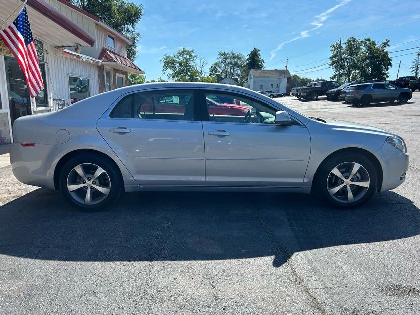 Chevrolet Malibu 1LT 2011