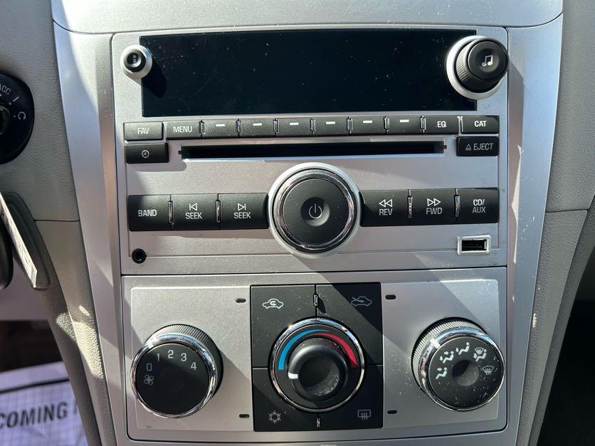 Chevrolet Malibu 1LT 2011