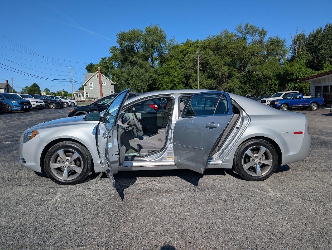 Chevrolet Malibu 1LT 2011