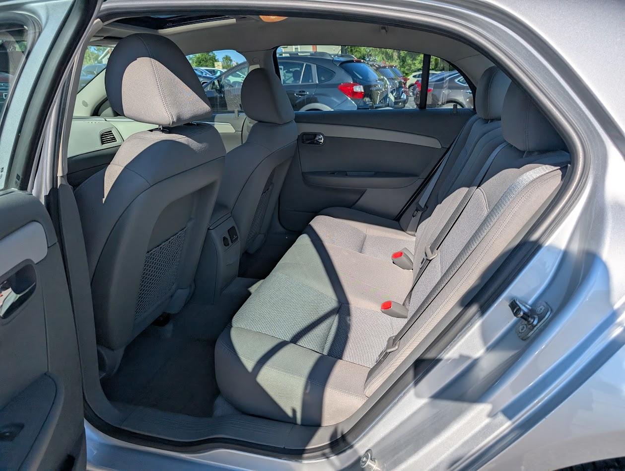 Chevrolet Malibu 1LT 2011