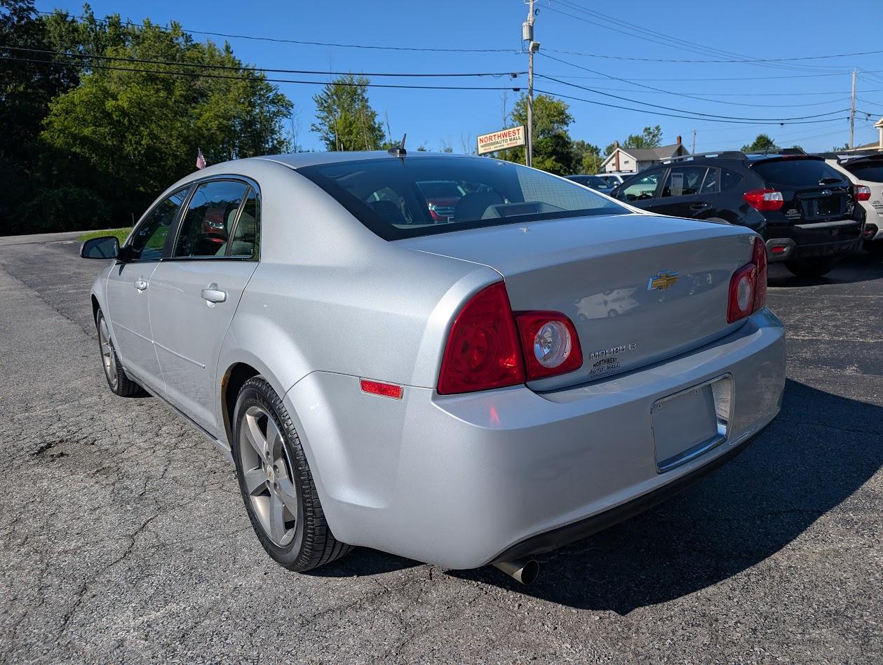 Chevrolet Malibu 1LT 2011
