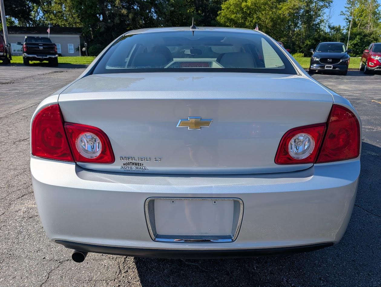 Chevrolet Malibu 1LT 2011