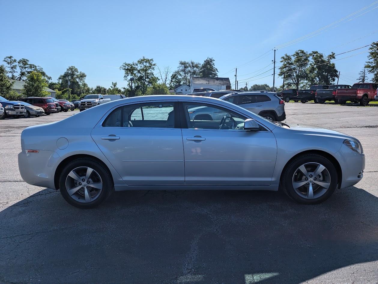 Chevrolet Malibu 1LT 2011