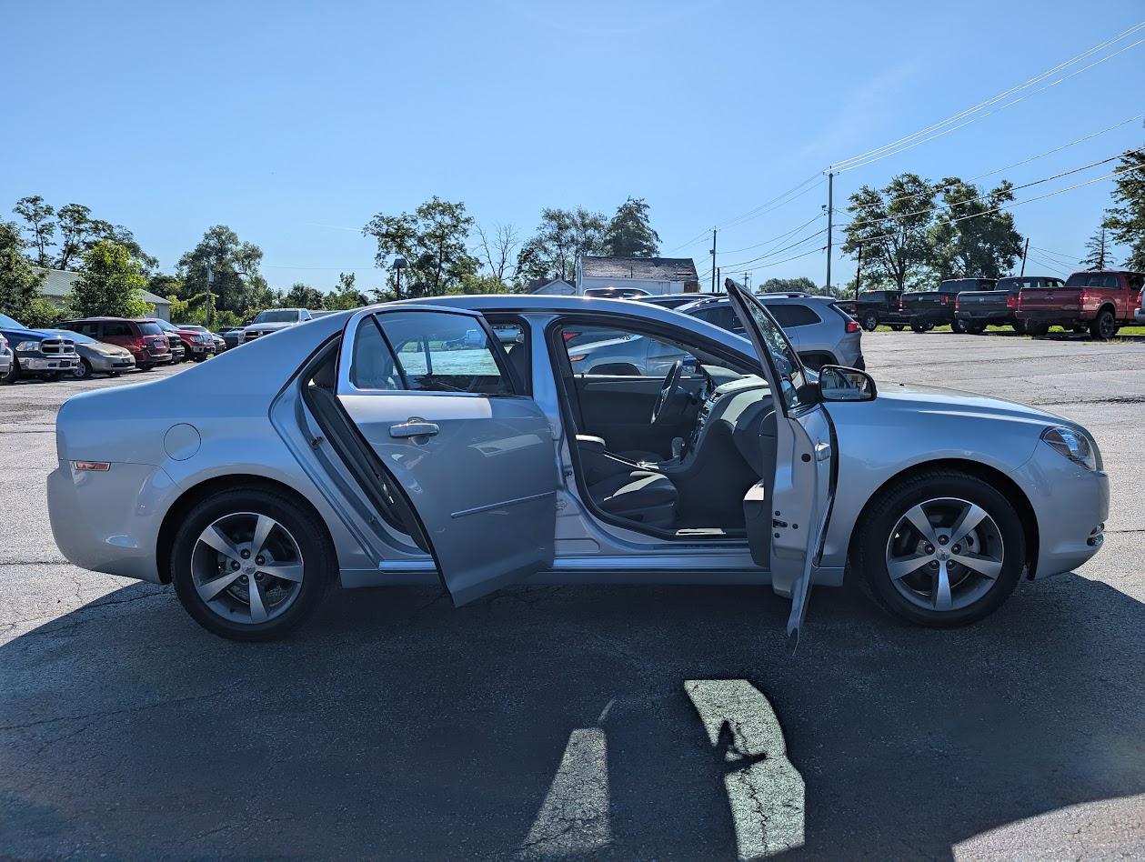 Chevrolet Malibu 1LT 2011