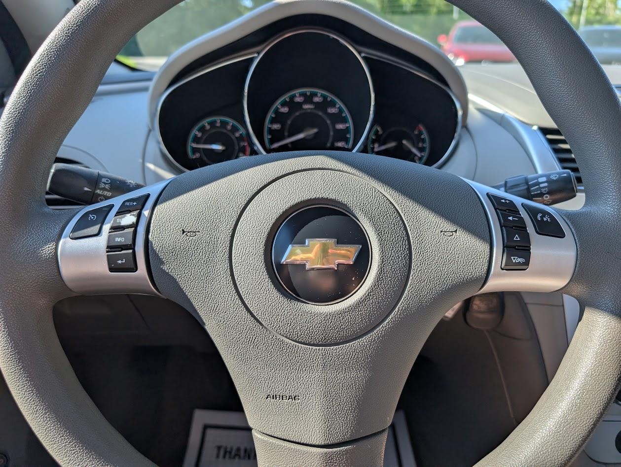 Chevrolet Malibu 1LT 2011