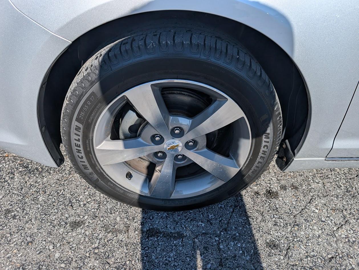 Chevrolet Malibu 1LT 2011