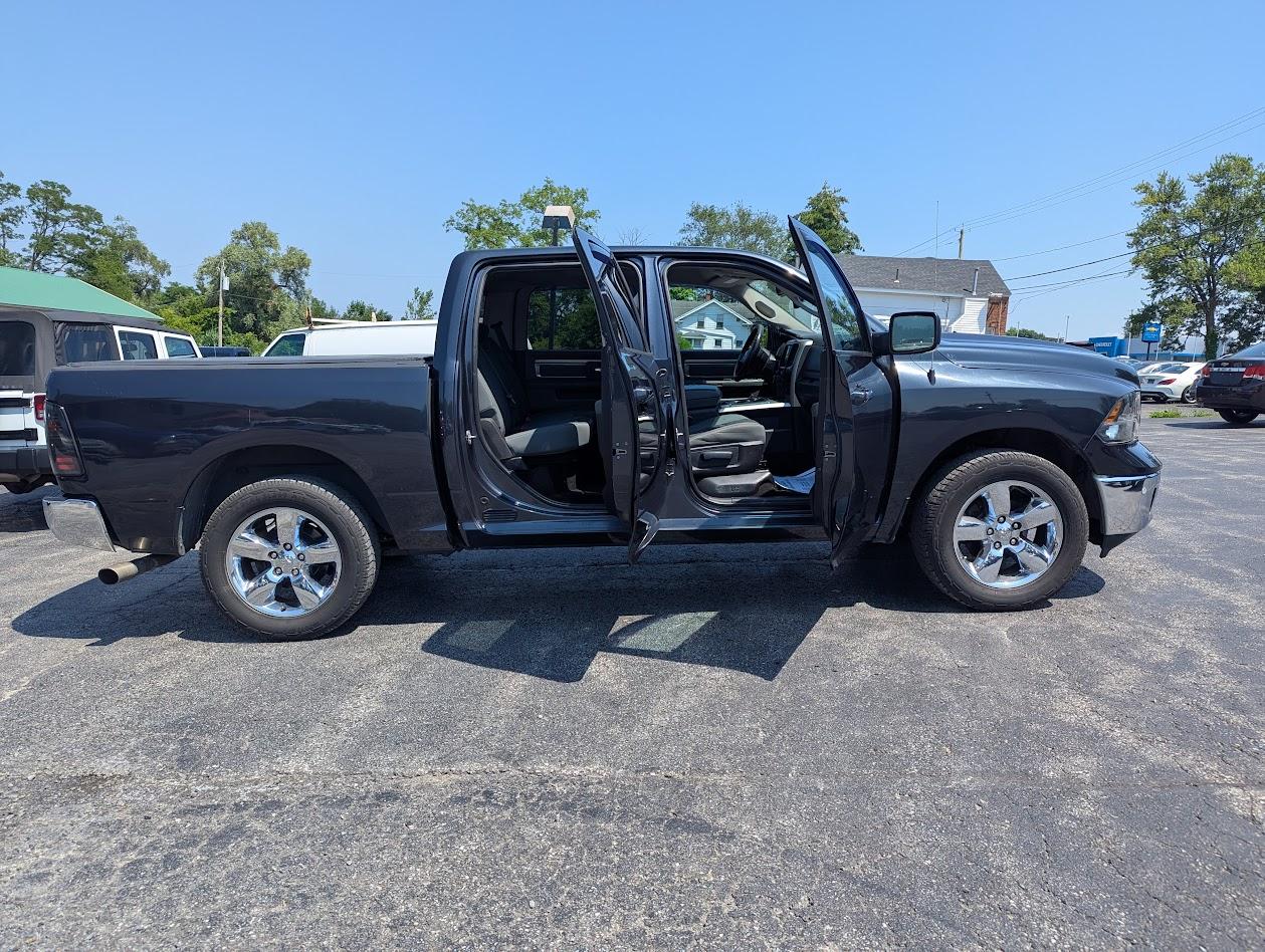 RAM 1500 SLT Crew Cab SWB 4WD 2014