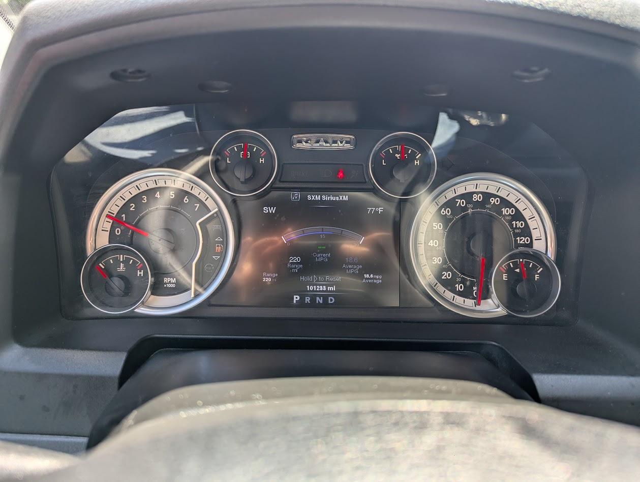 RAM 1500 SLT Crew Cab SWB 4WD 2014