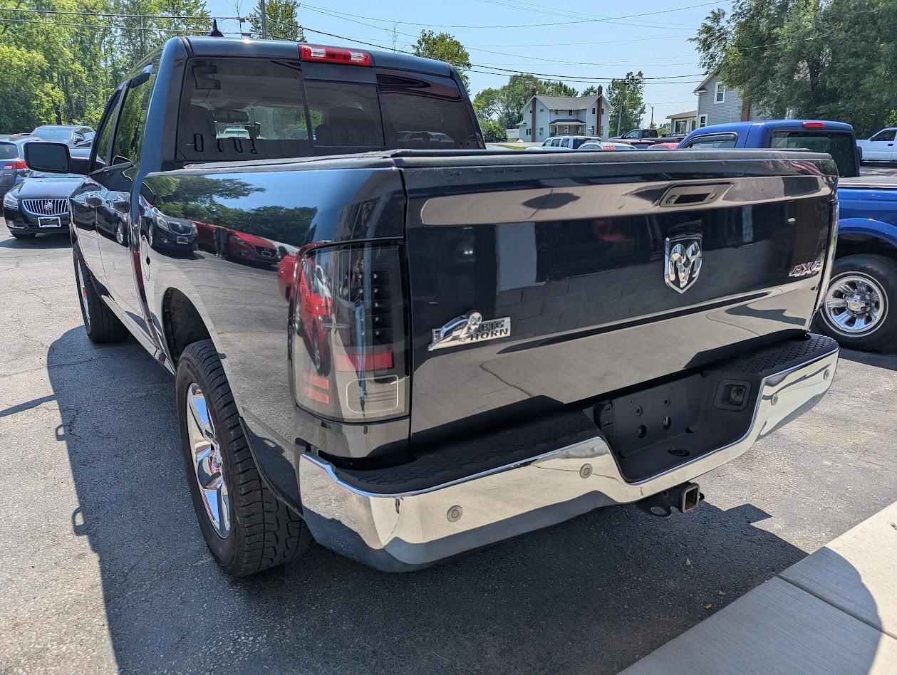RAM 1500 SLT Crew Cab SWB 4WD 2014