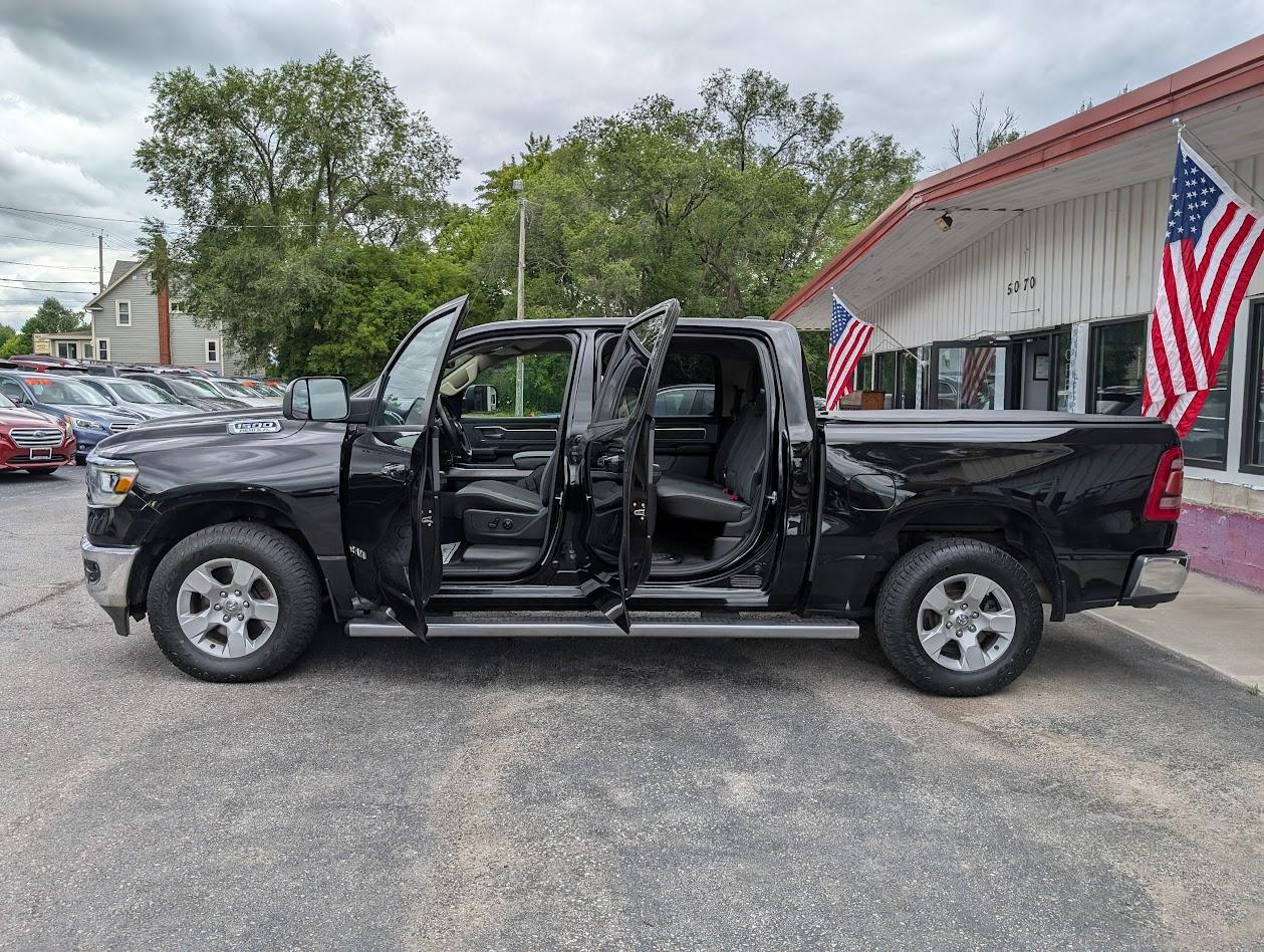 RAM 1500 Big Horn Crew Cab SWB 4WD 2019