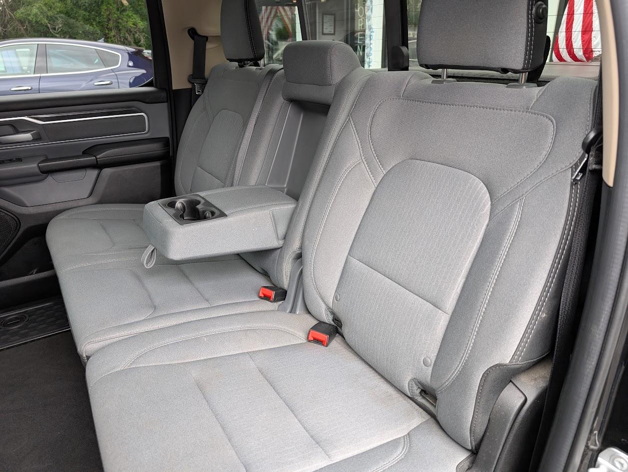RAM 1500 Big Horn Crew Cab SWB 4WD 2019