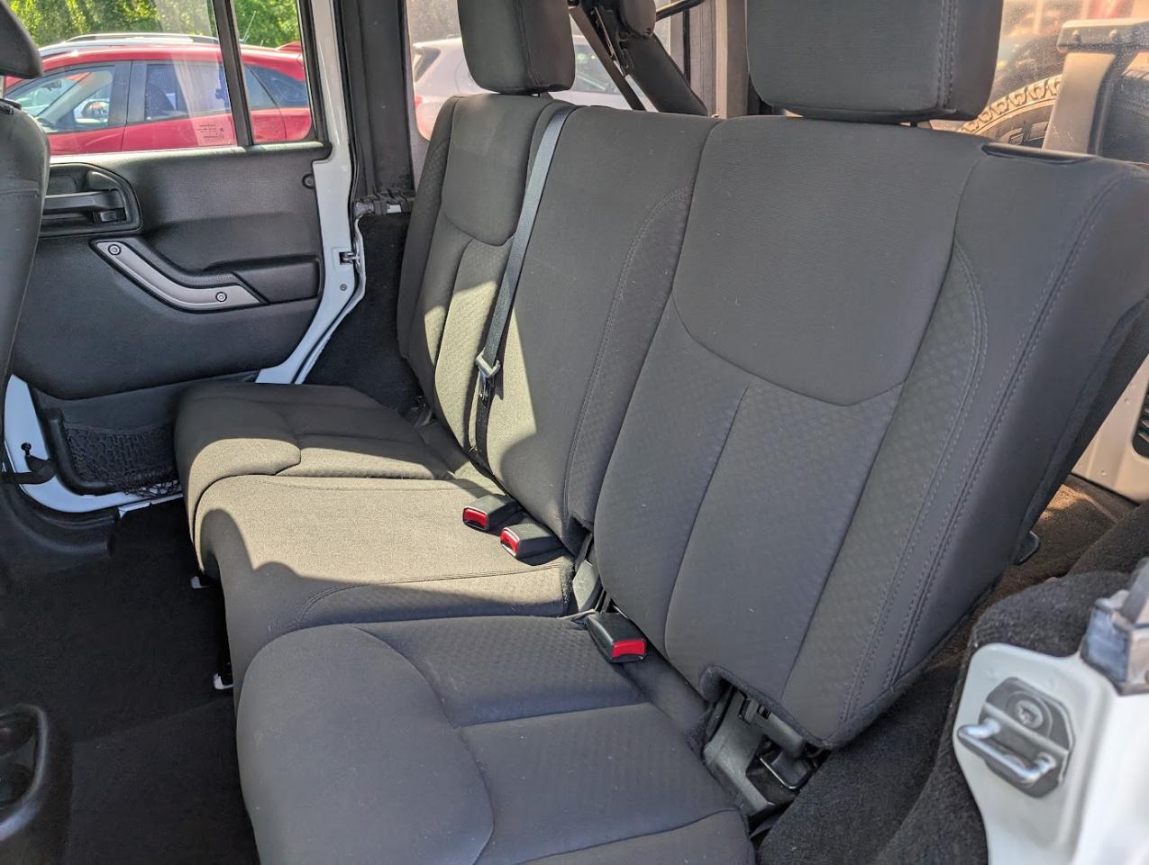 Jeep Wrangler Unlimited Sport 4WD 2015