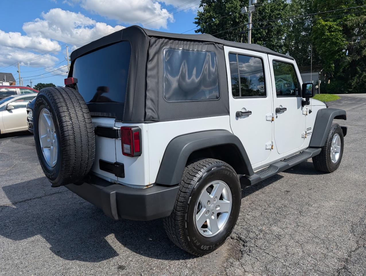 Jeep Wrangler Unlimited Sport 4WD 2015