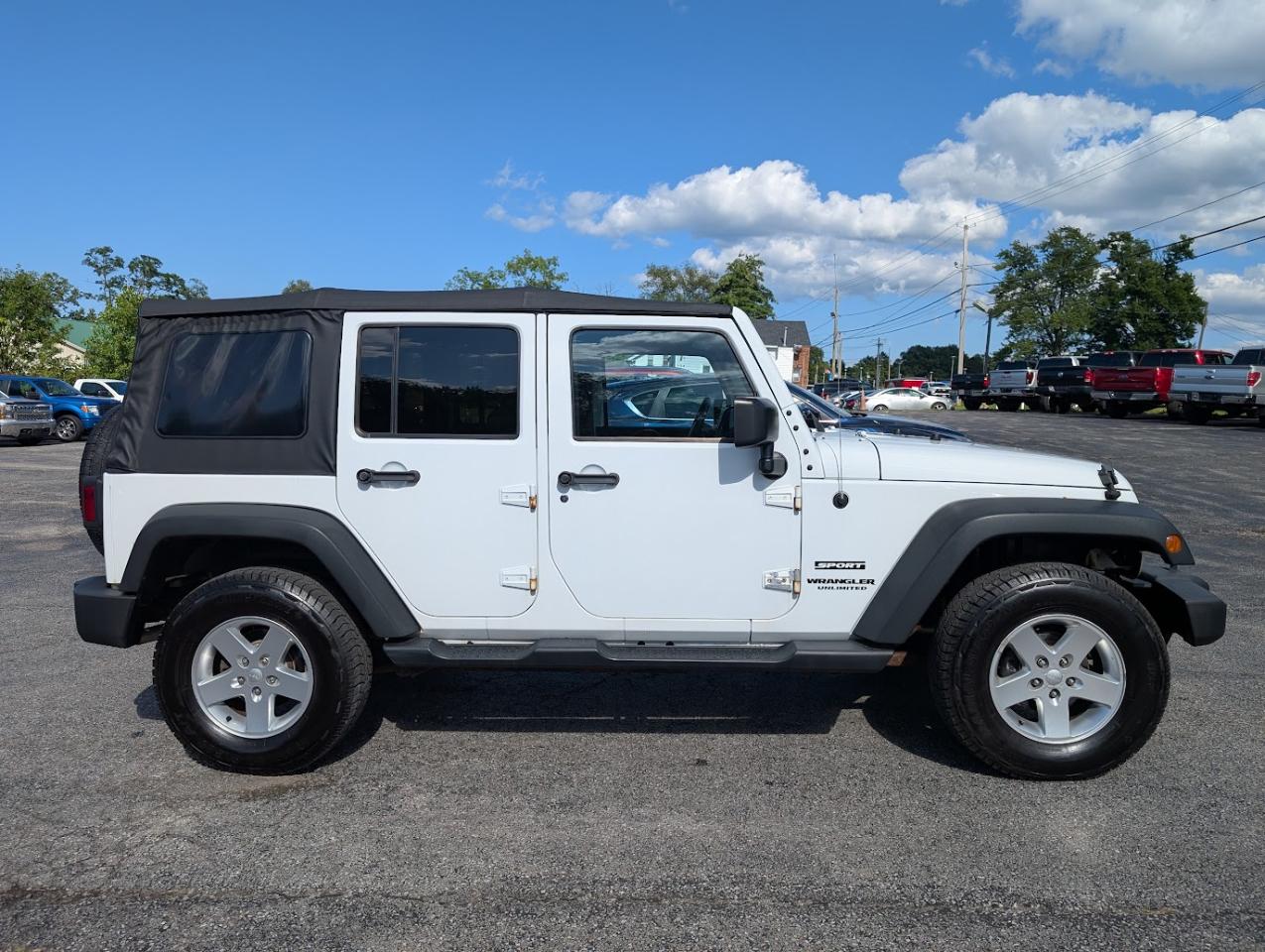 Jeep Wrangler Unlimited Sport 4WD 2015