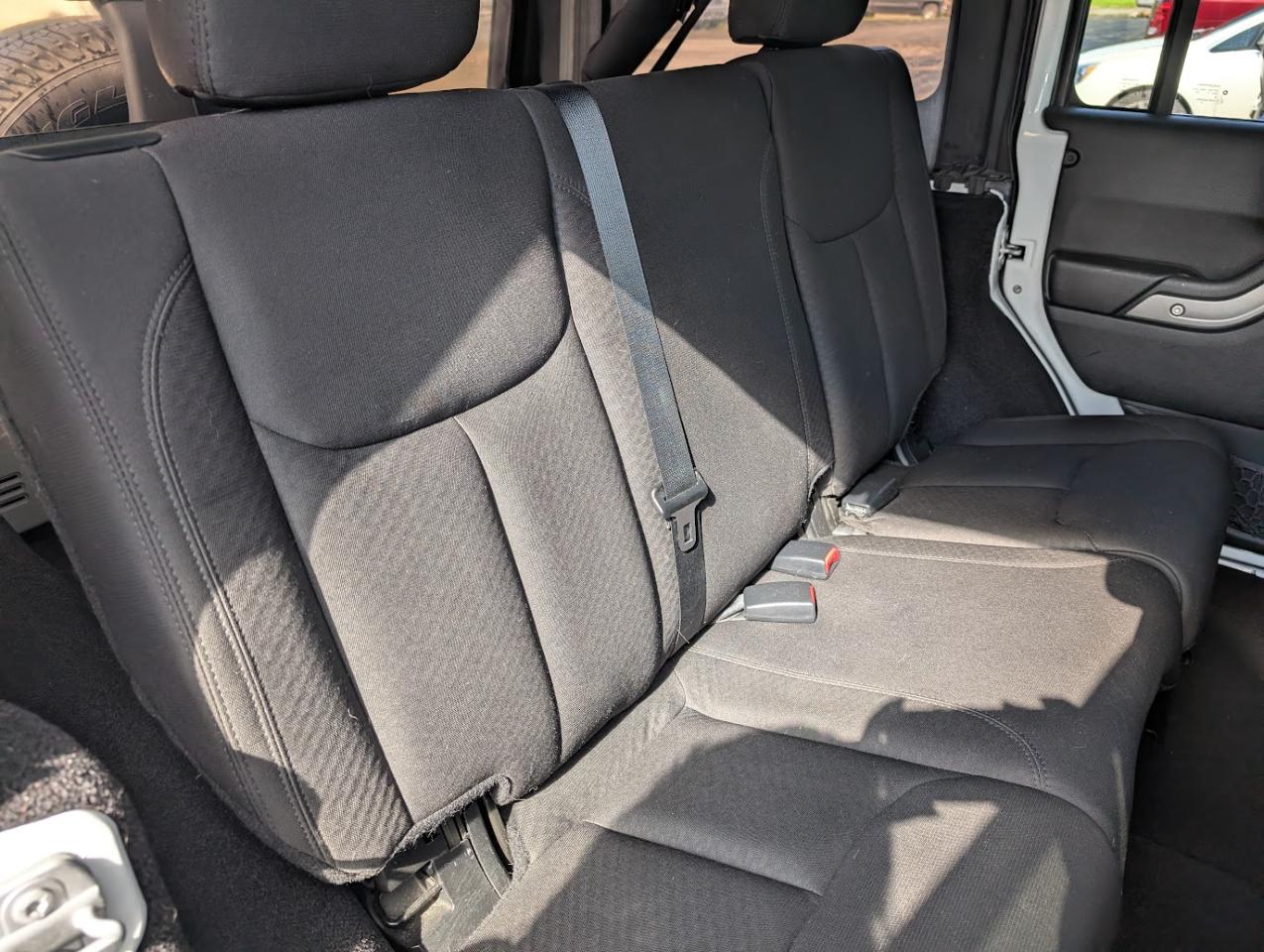 Jeep Wrangler Unlimited Sport 4WD 2015