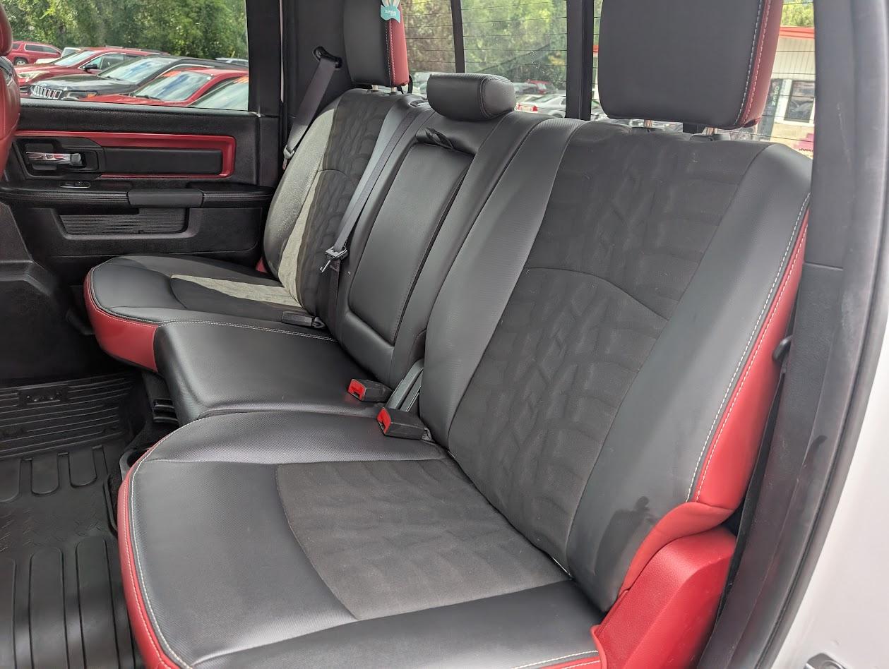 RAM 1500 Rebel Crew Cab SWB 4WD 2016