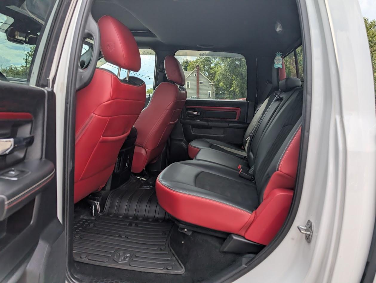 RAM 1500 Rebel Crew Cab SWB 4WD 2016